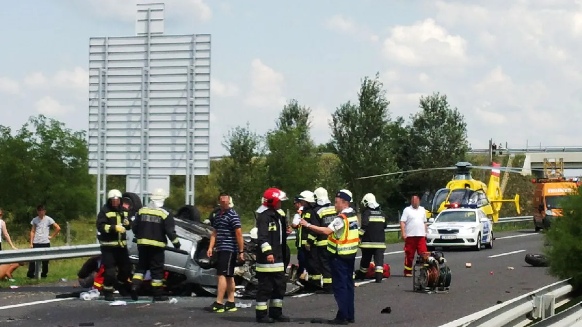 Baleset az M3 ason Több kilométeres a torlódás ORIGO