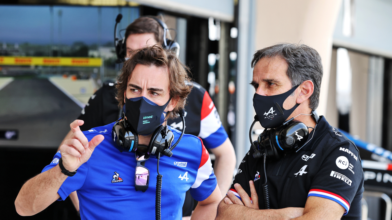 Forma-1, Fernando Alonso, Davide Brivio, Alpine F1 Team, Bahrein teszt 1. nap 
