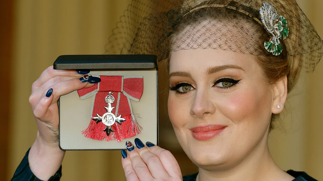 Adele, énekes, brit, kitüntetés 