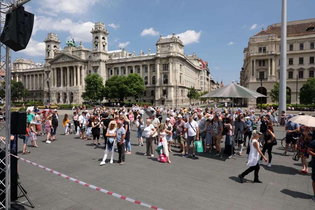 Oltástagadók tüntetése a Kossuth téren 2021.06.20.
oltásellenes oltásellenes covid-19 koronavírus járvány fertőzés betegség
korona vírus 