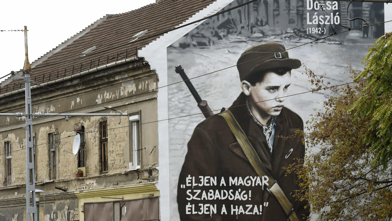 "Éljen a magyar szabadság! Éljen a haza!ú" ÉPÜLET épületfotó falfestmény felirat FOTÓ FOTÓ ÁLTALÁNOS FOTÓTÉMA Lakóépület 