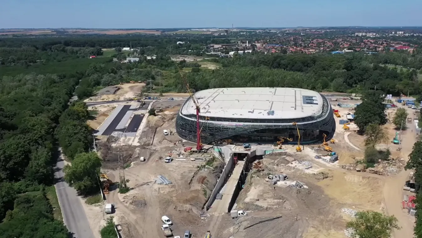 Látványos videó készült a tatabányai multifunkcionális sportcsarnok építéséről, Tatabánya, 2021 