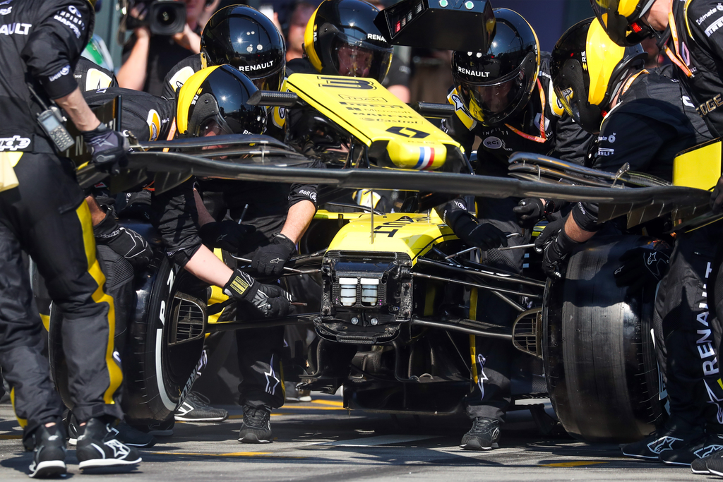 Forma-1, Ausztrál Nagydíj, vasárnap, Daniel Ricciardo, szárnycsere, Renault 