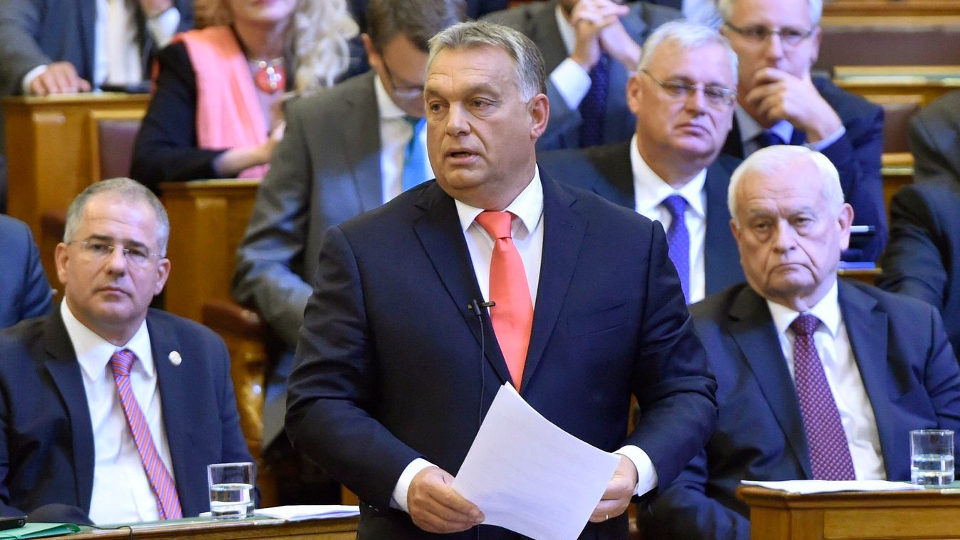 Kósa Lajos; Harrach Péter; Orbán Viktor 