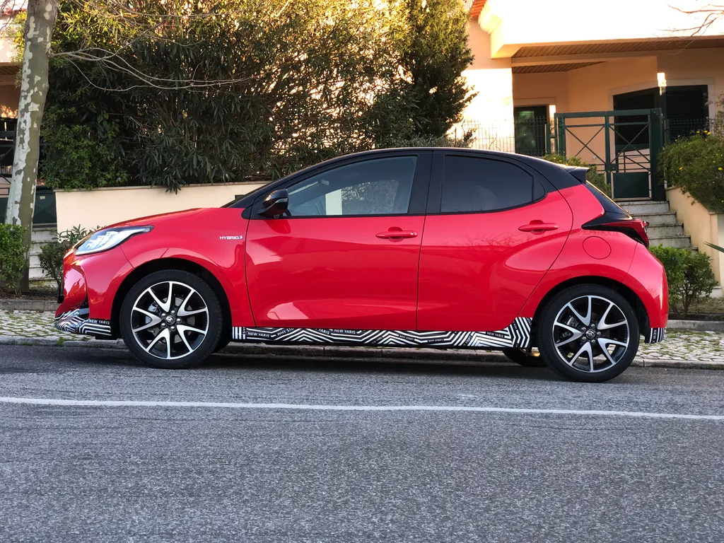 Toyota Yaris Hybrid (2020) menetpróba 