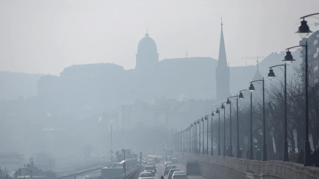 szmogriadó Autó szmog riadó szennyezett levegő budai vár rakpart 