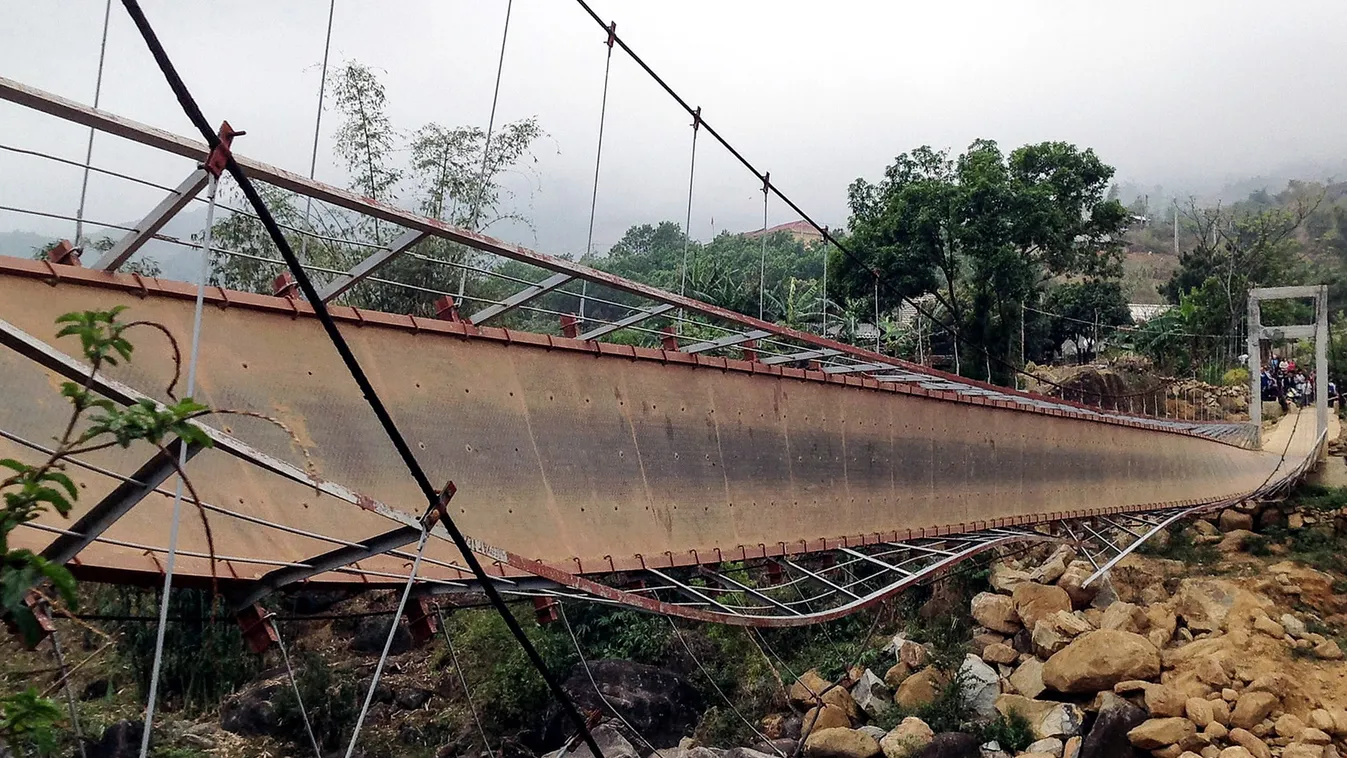 vietnam baleset híd gyaloghíd 