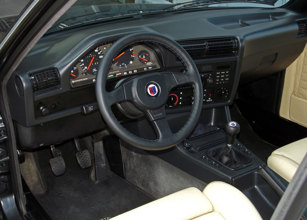 BMW 325i Cabrio E30 Alpina 