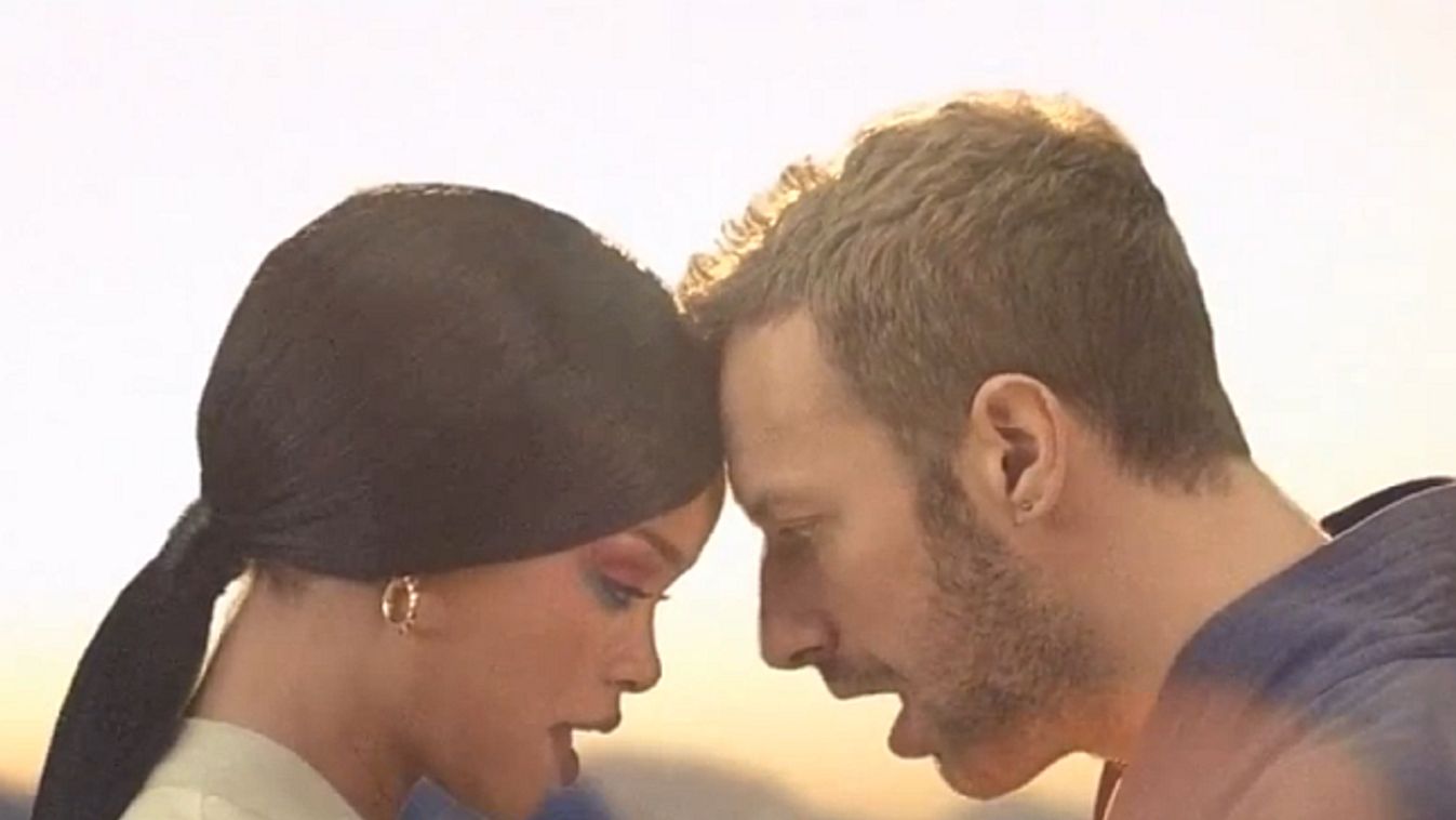 Rihanna és Chris Martin a Coldplay klipjében