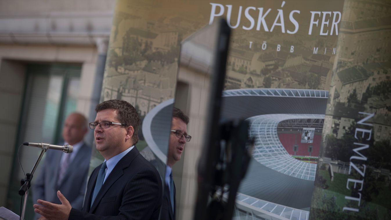 Új Puskás Ferenc Stadion sajtótájékoztató, Seszták Miklós, nemzeti fejlesztési miniszter 