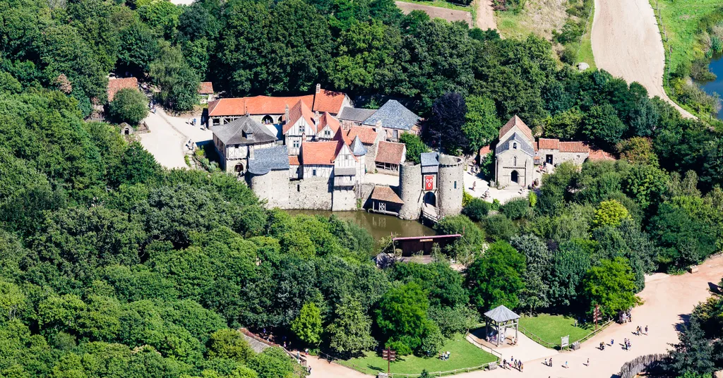 Le Puy du Fou szórakoztatópark Les Epesses 