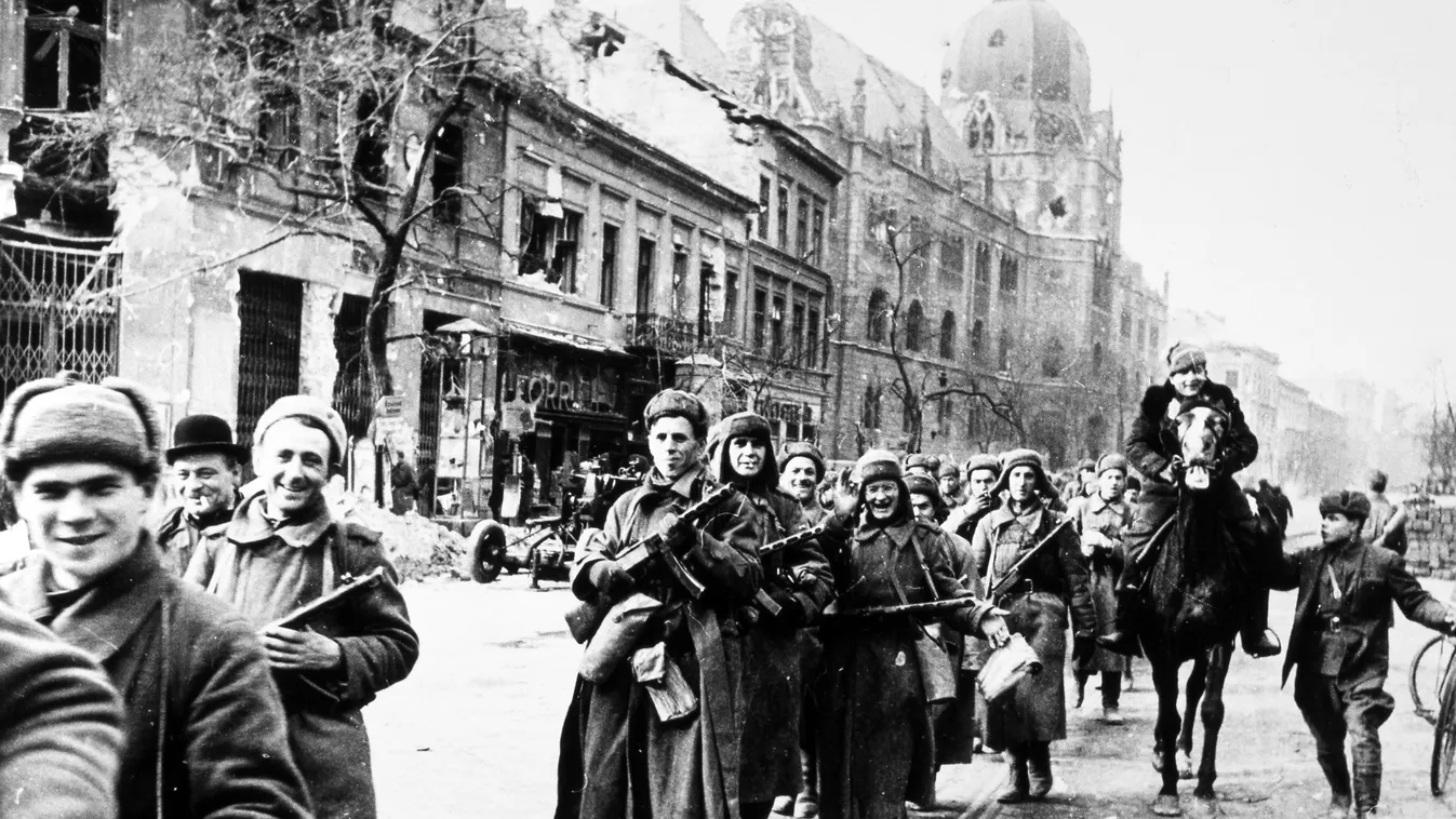 Budapest 1944-ben, karácsony a háború idején, orosz katonák 