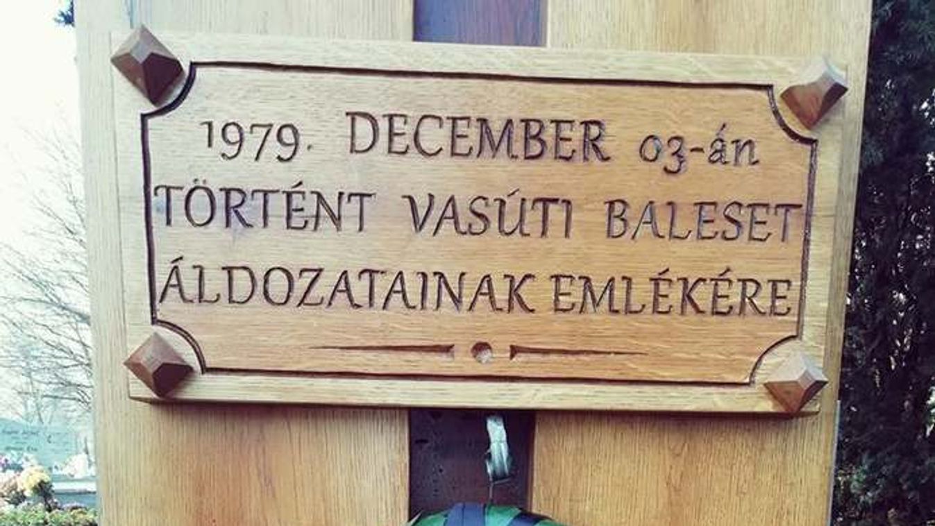 Tizenegy áldozatnak állítottak emléket Lőkösházán, Lőkösháza, busz, buszbaleset, 1979. december 3. 