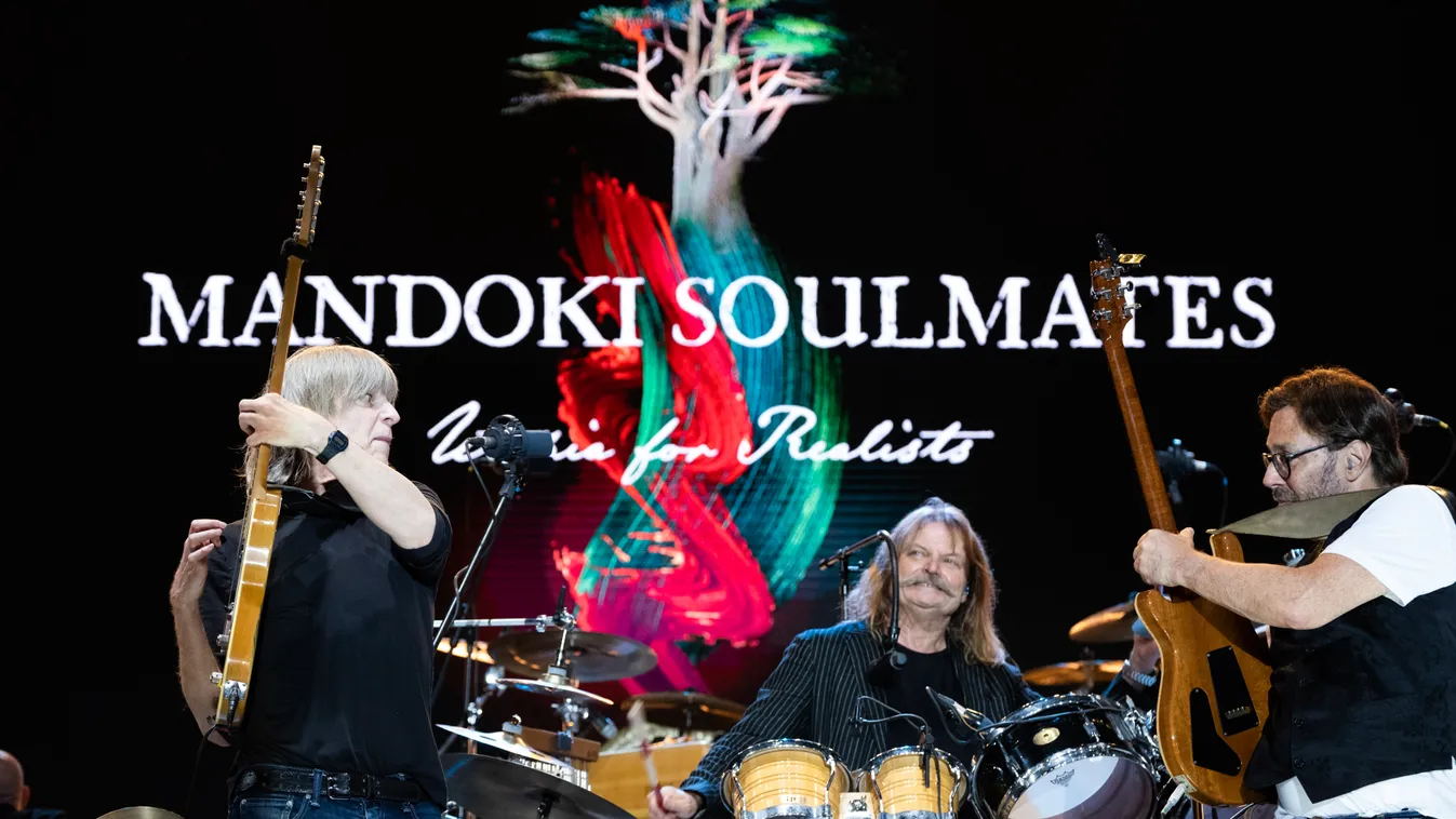 Mandoki Soulmates Koncert, Budapest,  2021.08.21., Mike Stern, Al di Meola, Mike Stern; Leslie Mandoki; Al di Meola 