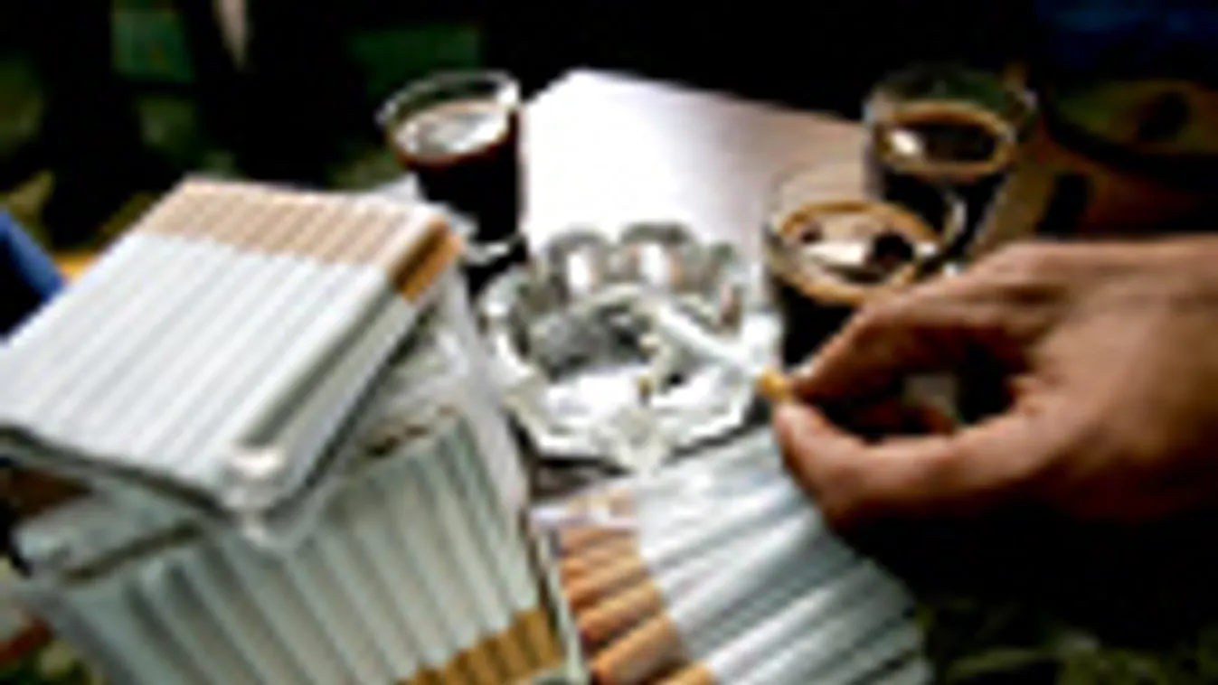 Dohányzás, cigarettázás, jövőre 3-szor emelkedhet a cigi ára