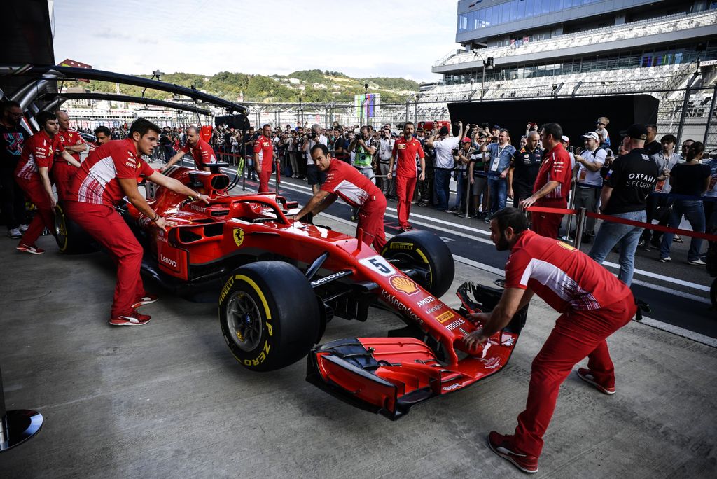 Előkészületek a Forma-1-es  Orosz Nagydíjra, Sebastian Vettel, Scuderia Ferrari 