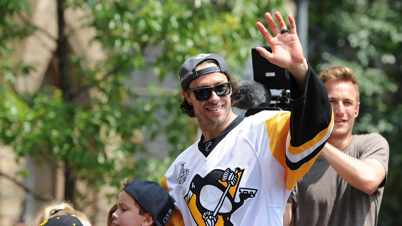 Pittsburgh Penguins Victory Parade And Rally GettyImageRank2 ICE HOCKEY National Hockey League Penguins Pittsburgh Penguins SPORT Stanley Cup Stanley Cup Champions 