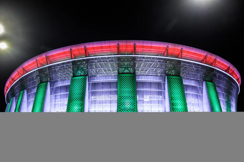 Puskás Ferenc Stadion Népstadion díszkivilágítás piros fehér zöld piros-fehér-zöld 
