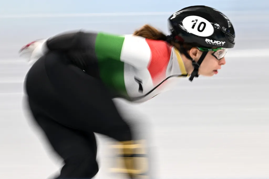 téli olimpia 2022, peking, gyorskorcsolya, korcsolya, női, 1000m, 1000, méter 