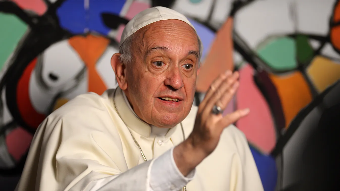 A lombikbébiprogram megközelítése a keresztény vallás két oldaláról Ferenc pápa 