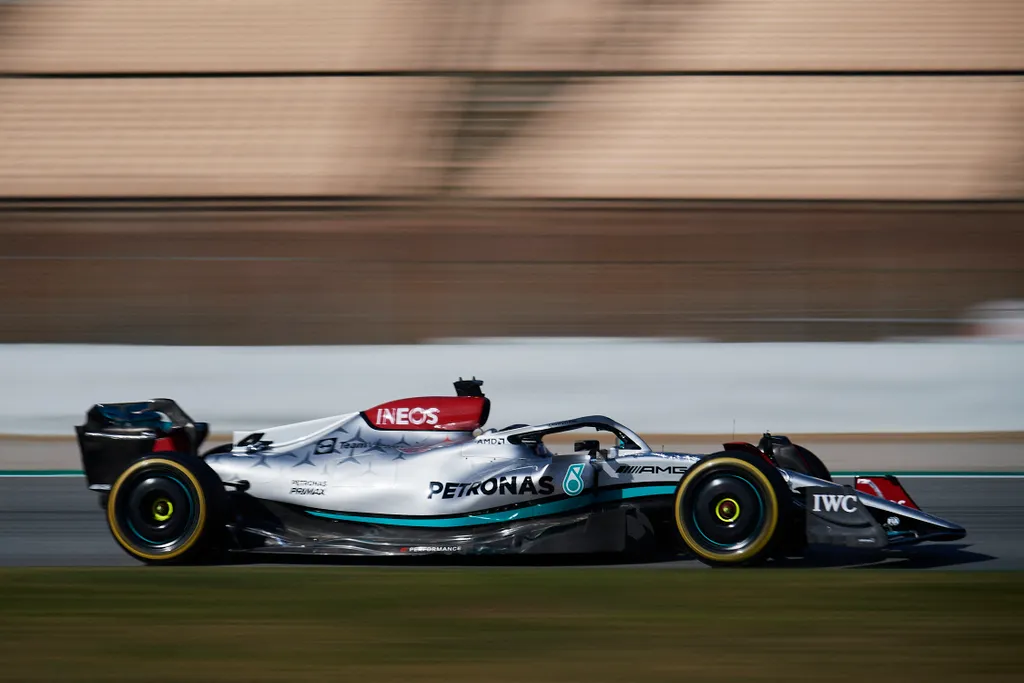 Forma-1, Lewis Hamilton, Mercedes, Barcelona teszt 2022, 2. nap 