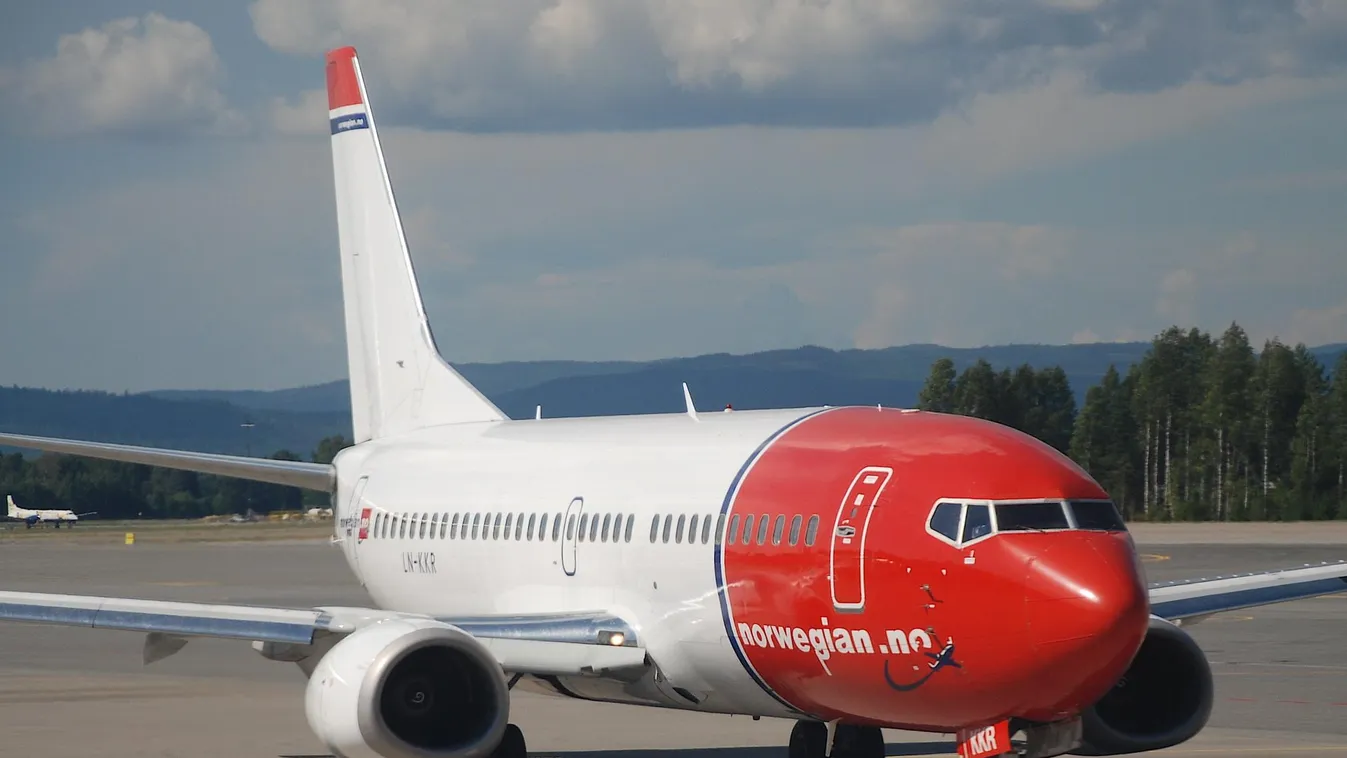 Norwegian Air Shuttle Boeing 737 