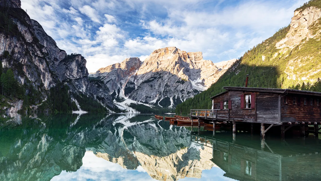 Képeken egy varázslatos alpesi tó Dél-Tirolban, Braies-tó, galéria, 2023 