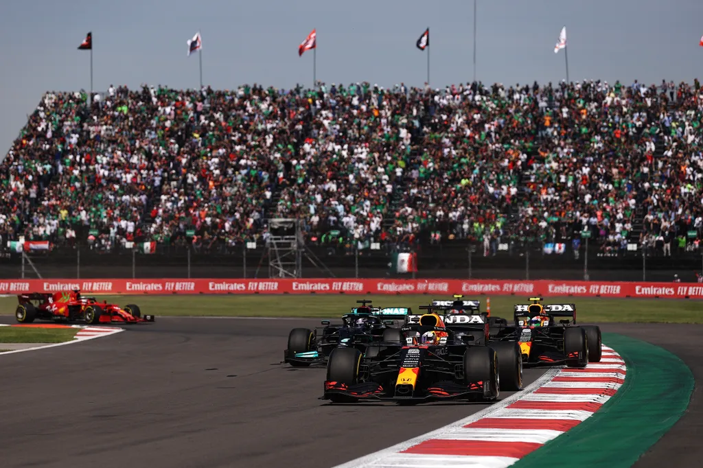 Forma-1, Mexikóvárosi Nagydíj, rajt, Max Verstappen, Red Bull, Hamilton, Mercedes 