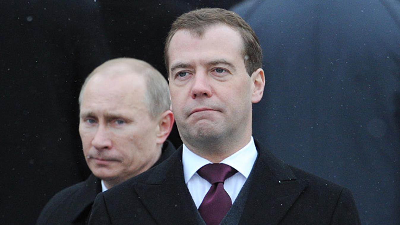 Orosz elnökválasztás, Vladimir Putyin és Dmitry Medvedev, Medvegyev 