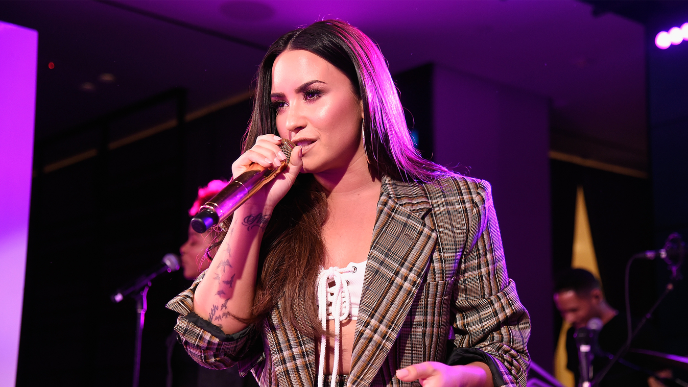 Demi Lovato
Híres nők, akik megharcoltak a bipoláris zavarral ivósgaléria 