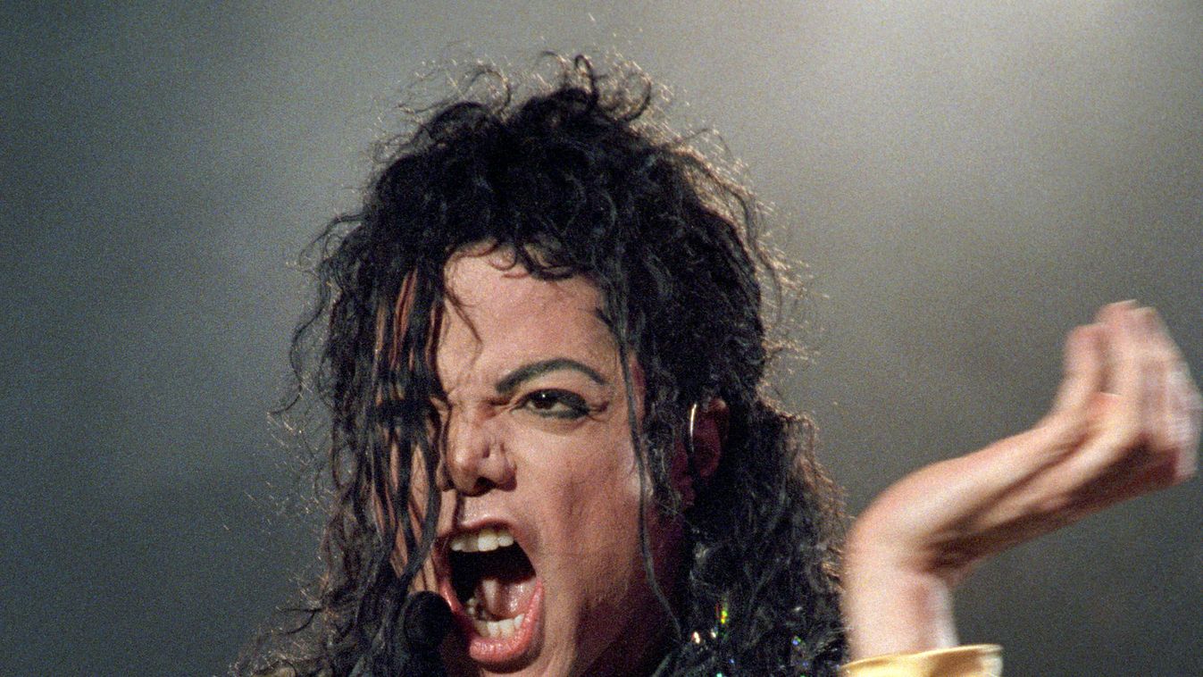 Michael Jackson ACE Arts-Culture-Entertainment Celebrities facial_expression male performing single Vertical MUSIC CONCERT SINGING US pop singer Michael Jackson pictured during a concert at Waldstadion in Frankfurt Main, Germany, 28 August 1992. Michael J