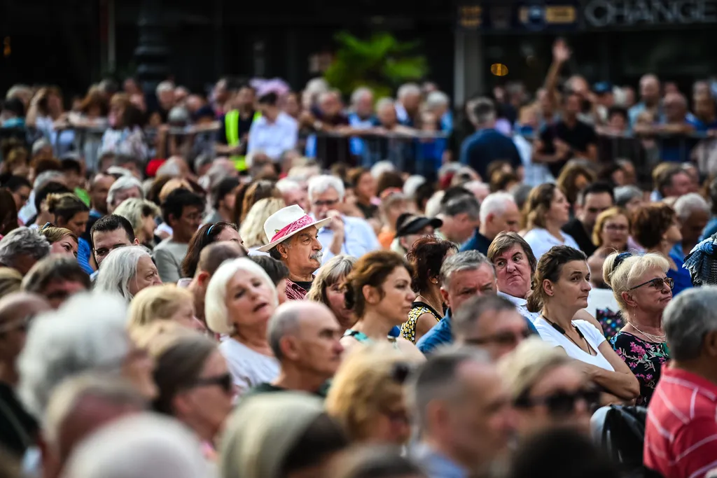 Leslie, Mandoki, Al, Di, Meola, Richard, Bona, Till, Brönner, Nick, van, Eede, Bill, Evans, Mike Stern, Randy, Brecker, John Helliwell, Tony,  Carey, Caramel, Mező, Misi,  Zséda, Soulmates, Koncert, 2023.08.18., Budapest, 