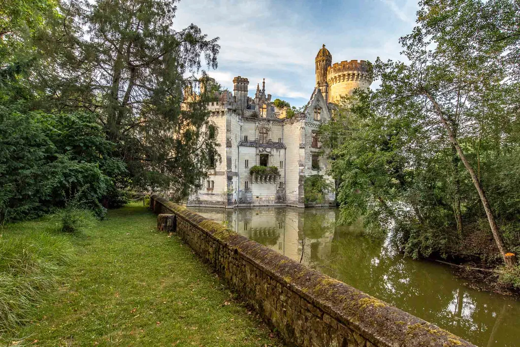 Chateau de la Mothe-Chandeniers 