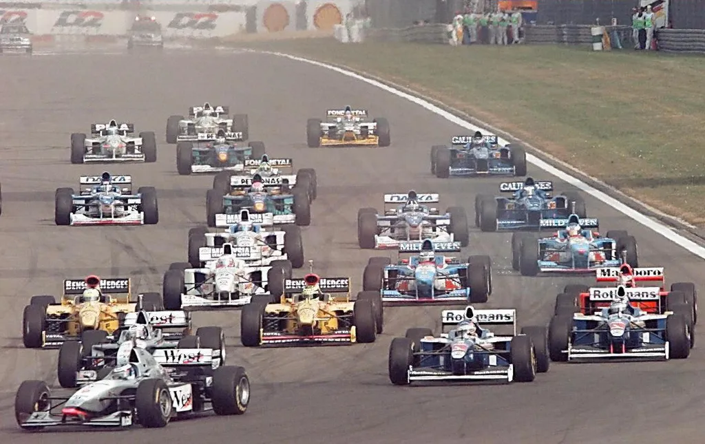 Forma-1, Mika Häkkinen, McLaren Racing, David Coulthard, Jacques Villeneuve, Luxemburgi Nagydíj 1997 