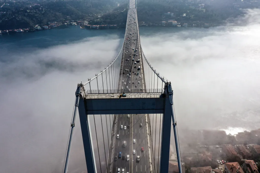 Vitéz Szelim szultán hídról Foggy weather in Istanbul drone,drone,Fatih Sultan Mehmet Bridge,foggy,Istanbul,weather Horizontal 