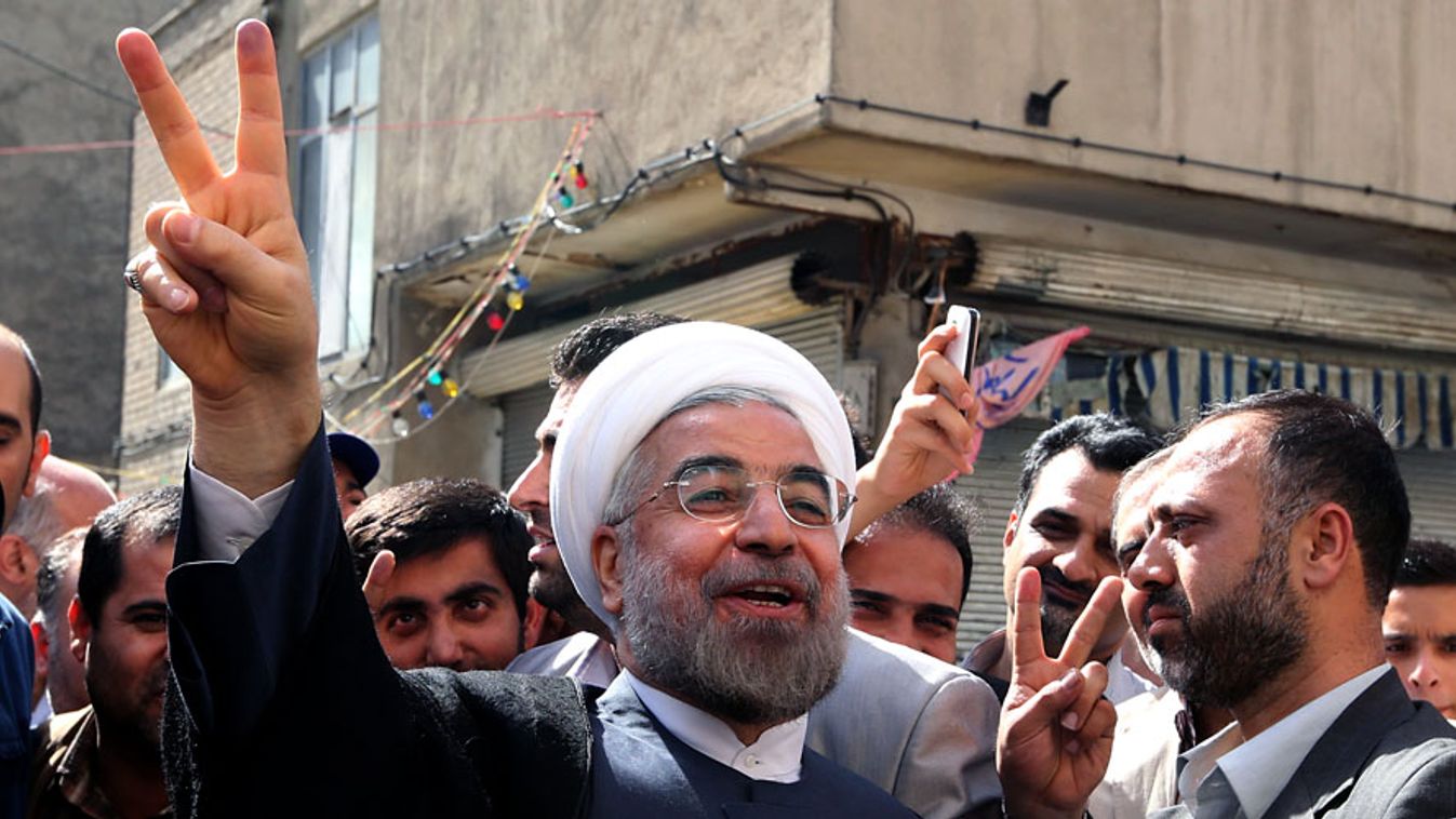 Hassan Rowhani új reformpárti iráni elnök, az iráni elnökválasztások győztese Teheránban