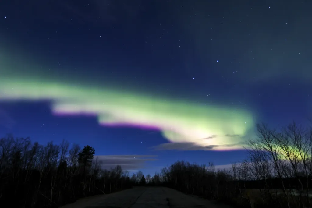 északi fények, oroszország, murmansk, aurora, szines, égbolt, éjszaka, 2022. 10. 09. 