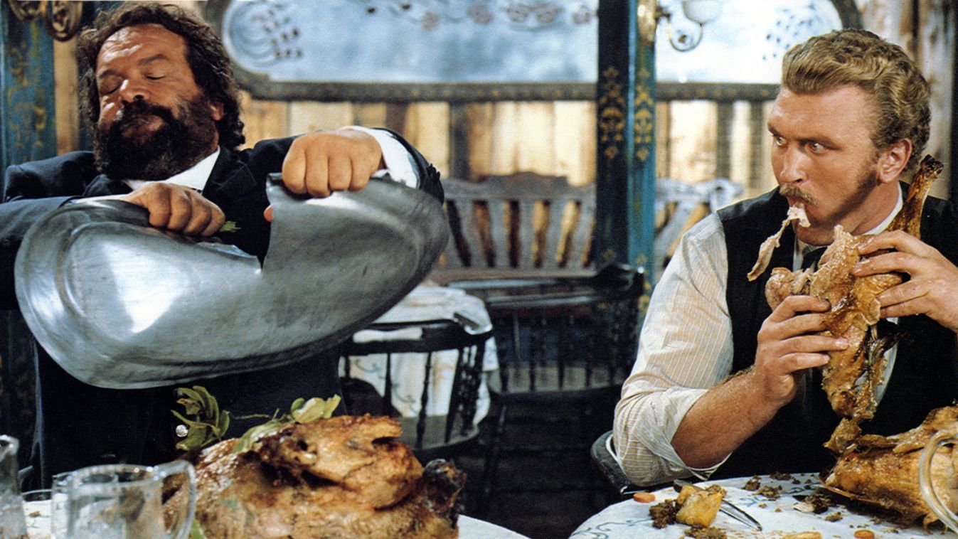 Buddie goes West Cinema spaghetti western comedy outlaw MAN men MEAL feast to tear PLATE roast chicken glutton strength 