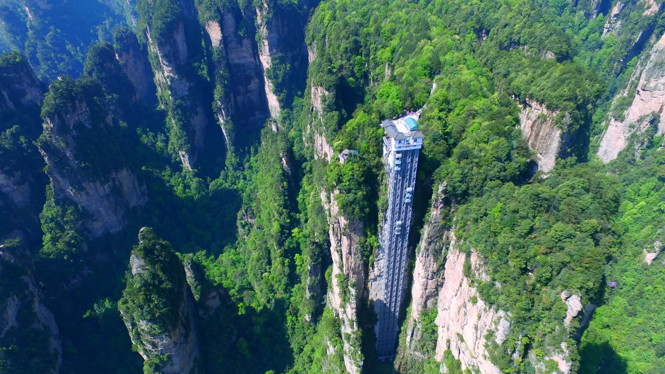 Bailong Elevator Hunan Zhangjiajie Wulingyuan lift világrekord 
