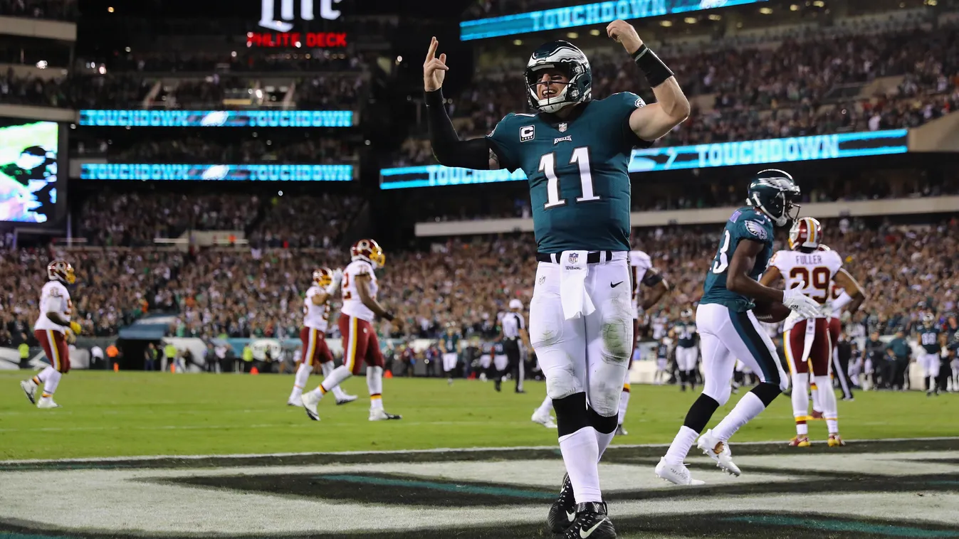 Washington Redskins v Philadelphia Eagles GettyImageRank1 SPORT HORIZONTAL American Football - Sport USA Sports Team Philadelphia - Pennsylvania COMMEMORATION Touchdown Photography Quarterback Washington Redskins NFL Lincoln Financial Field Philadelphia E