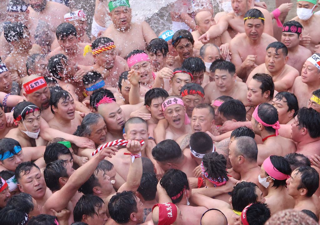 Meztelen japán fesztivál 
