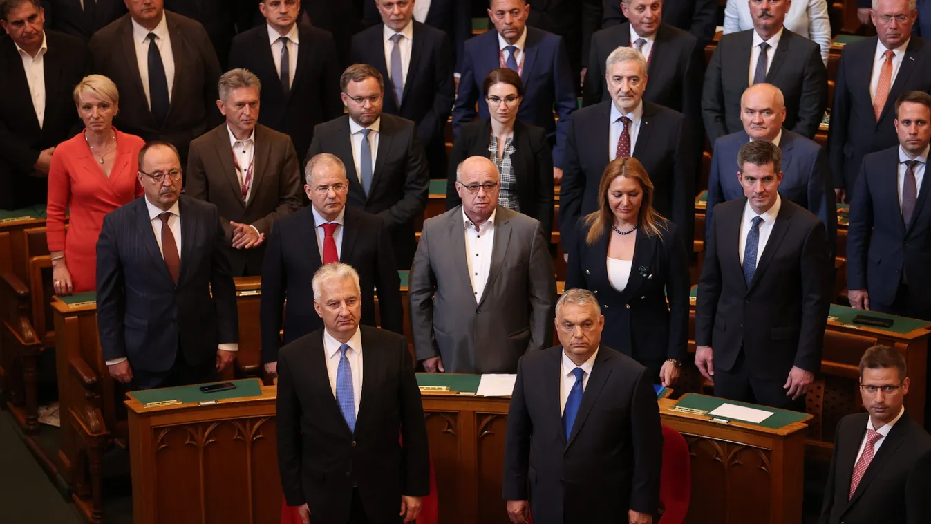 Az új kormány ünnepélyes eskütétele, Parlament, Országgyűlés, május 24., Semjén Zsolt, Orbán Viktor 