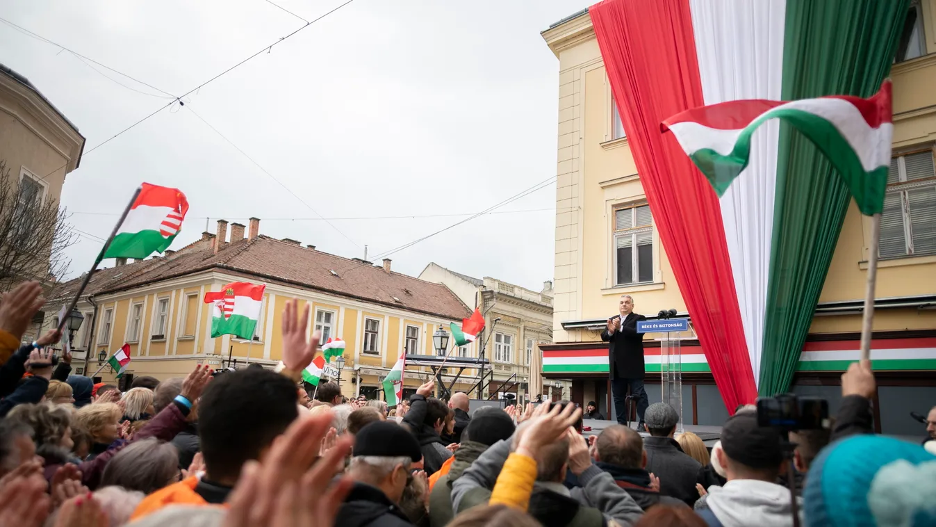 Orbán Viktor, kampány, Székesfehérvár, beszéd, körút, választás, választók, mti 