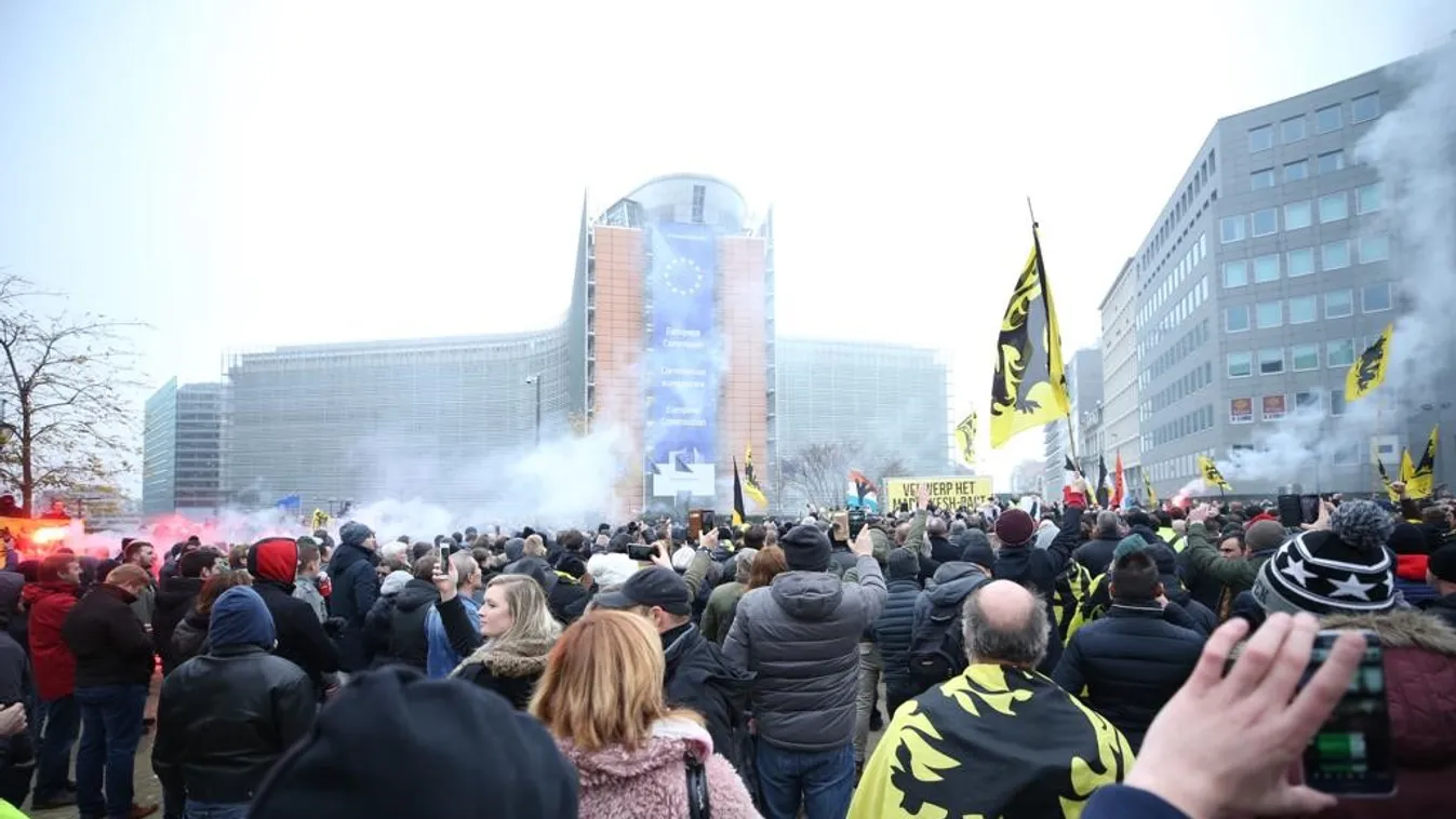 Demonstrations in Brussels Brussels Belgium protesters Police officers december Disperse 2018 EU buildings 