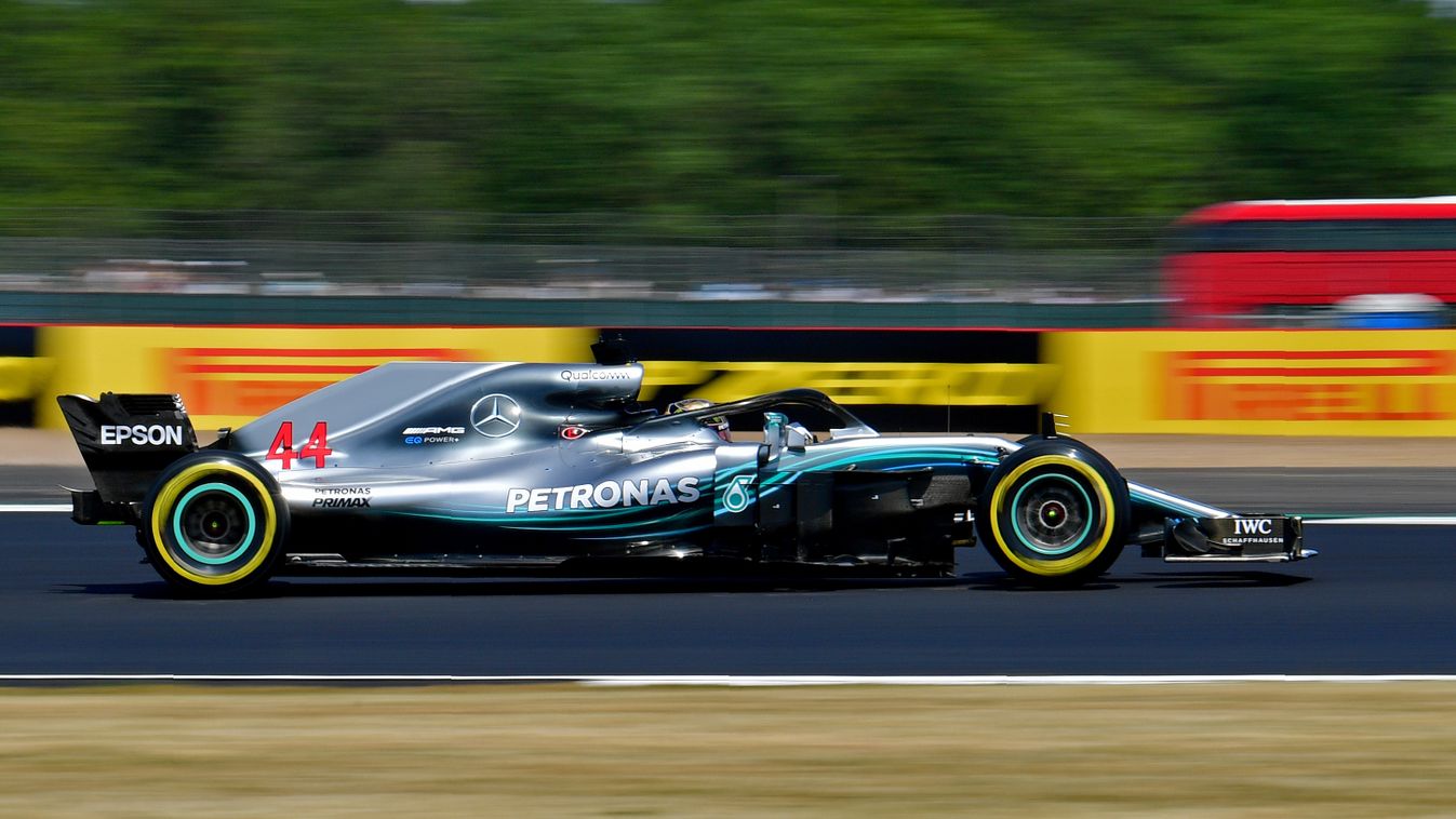 A Forma-1-es Brit Nagydíj szombati napja, Lewis Hamilton, Mercedes 