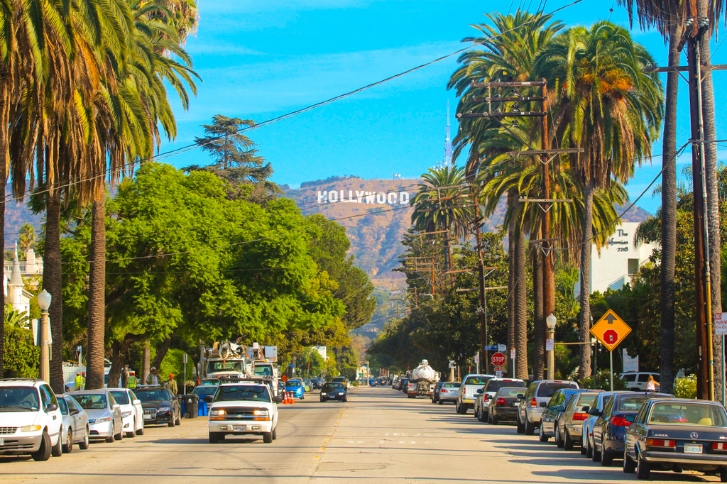 Hollywood,Sign,District,In,Los,Angeles,,Usa.,Beautiful,Hollywood,Highway usa,hollywood,palm,sign,american,lee,america,mountain,view,white 