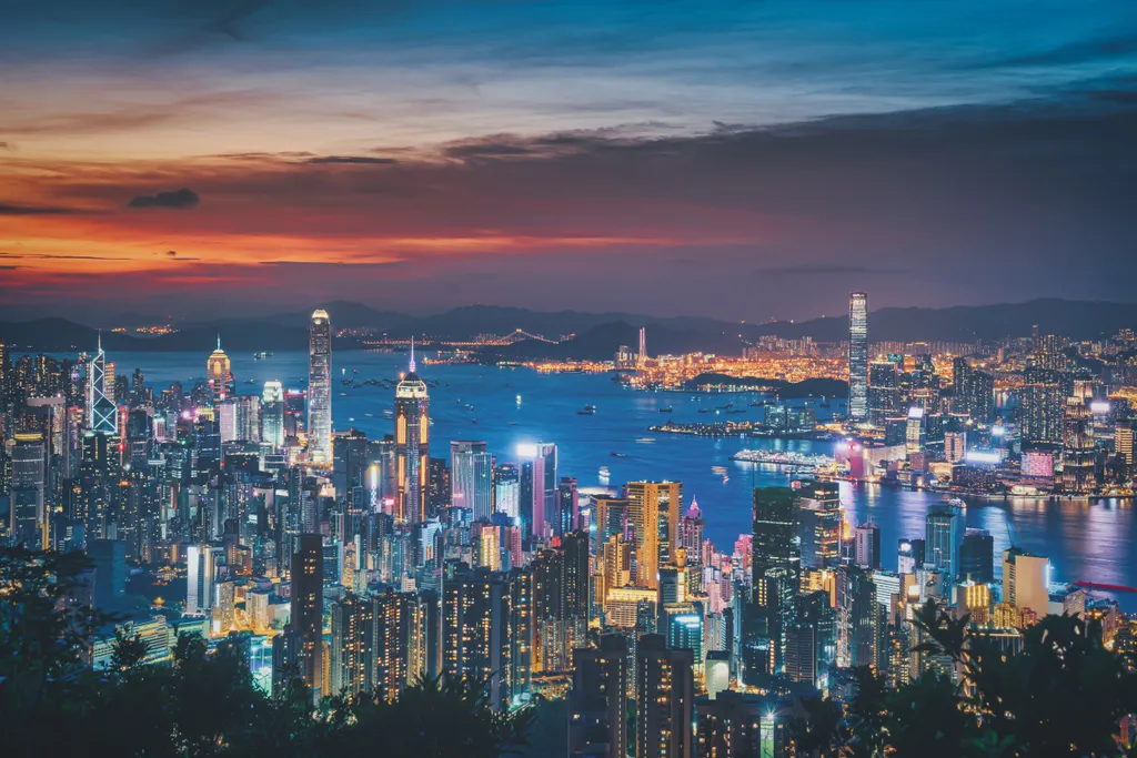 városok, galéria, Hong,Kong,City,On,Dramatic,Sky,At,Sunset,View,From 