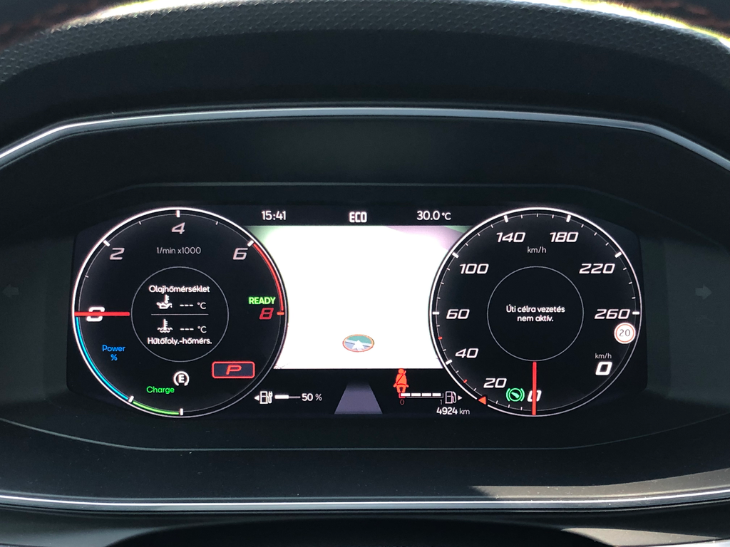Seat Leon e-Hybrid teszt (2021) 
