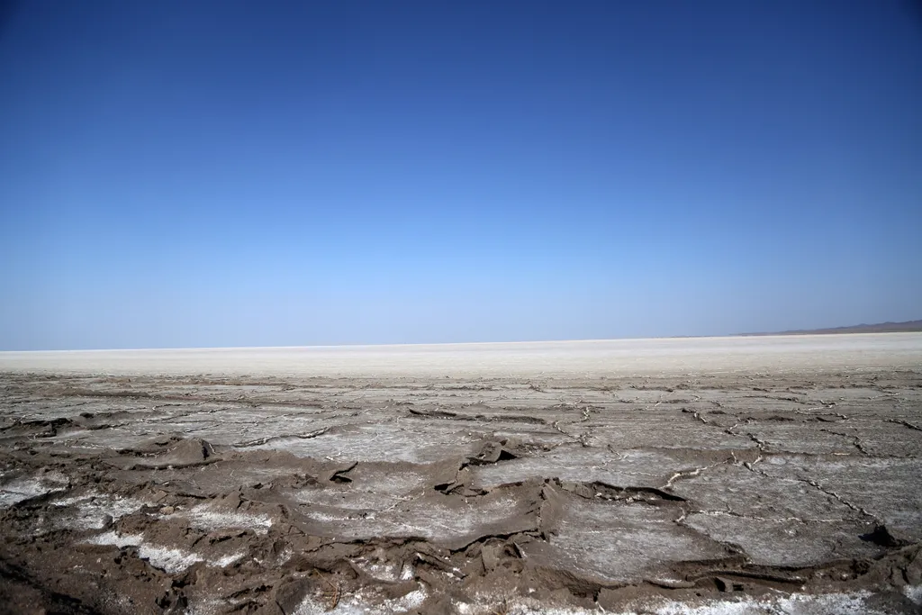 Irán, sós tó, kiszáradás szélén van, globális felmelegedés 