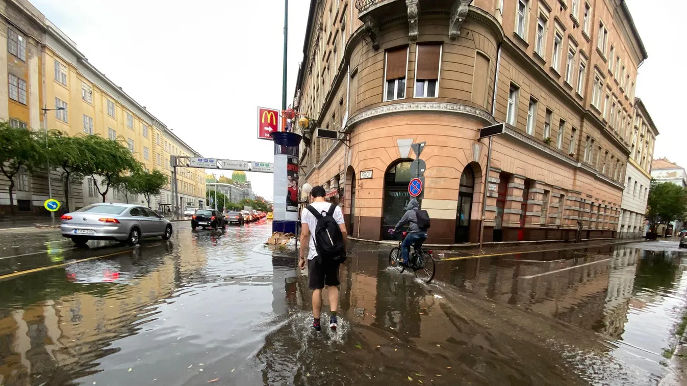 eső, víz, zivatar, időjárás, 2022.09.15. Budapest 